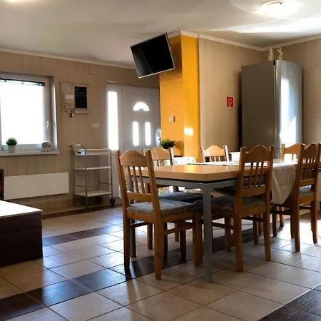 Hoforras Apartman Apartment Hajdunanas