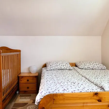 Hoforras Apartman