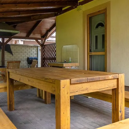 Apartment Hoforras Apartman Hajdunanas